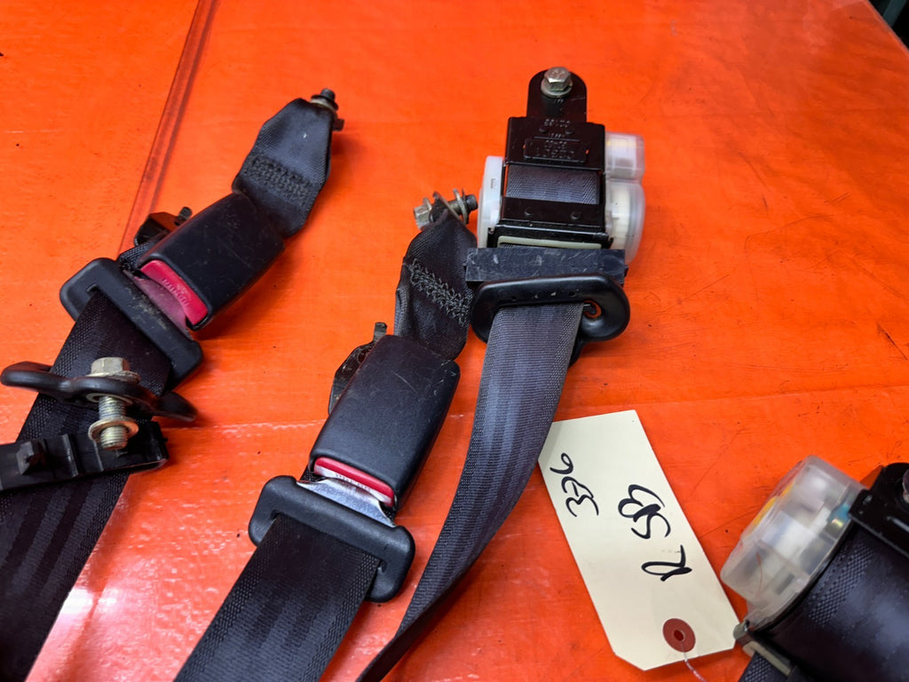 97 01 HONDA PRELUDE 2.2L LEFT RIGHT REAR SEAT BELTS BUCKLE RETRACTOR OEM #3367
