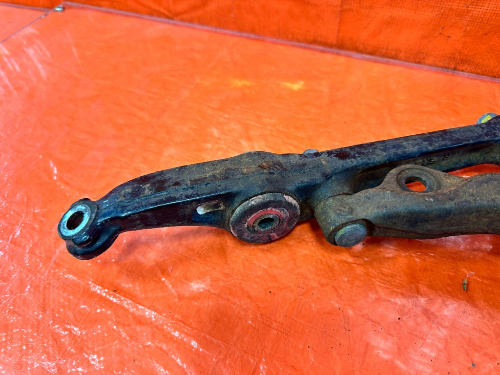 94 01 ACURA INTEGRA   LEFT AND RIGHT FRONT POLYURETHANE LOWER CONTROL ARMS #2747
