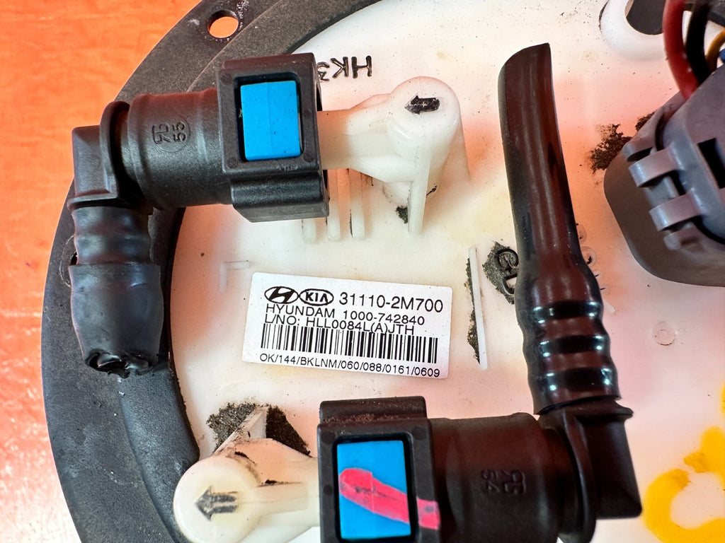 12 14 HYUNDAI GENESIS COUPE BK2 2.0L GASOLINE GAS FUEL PUMP SENDING UNIT OEM 3254