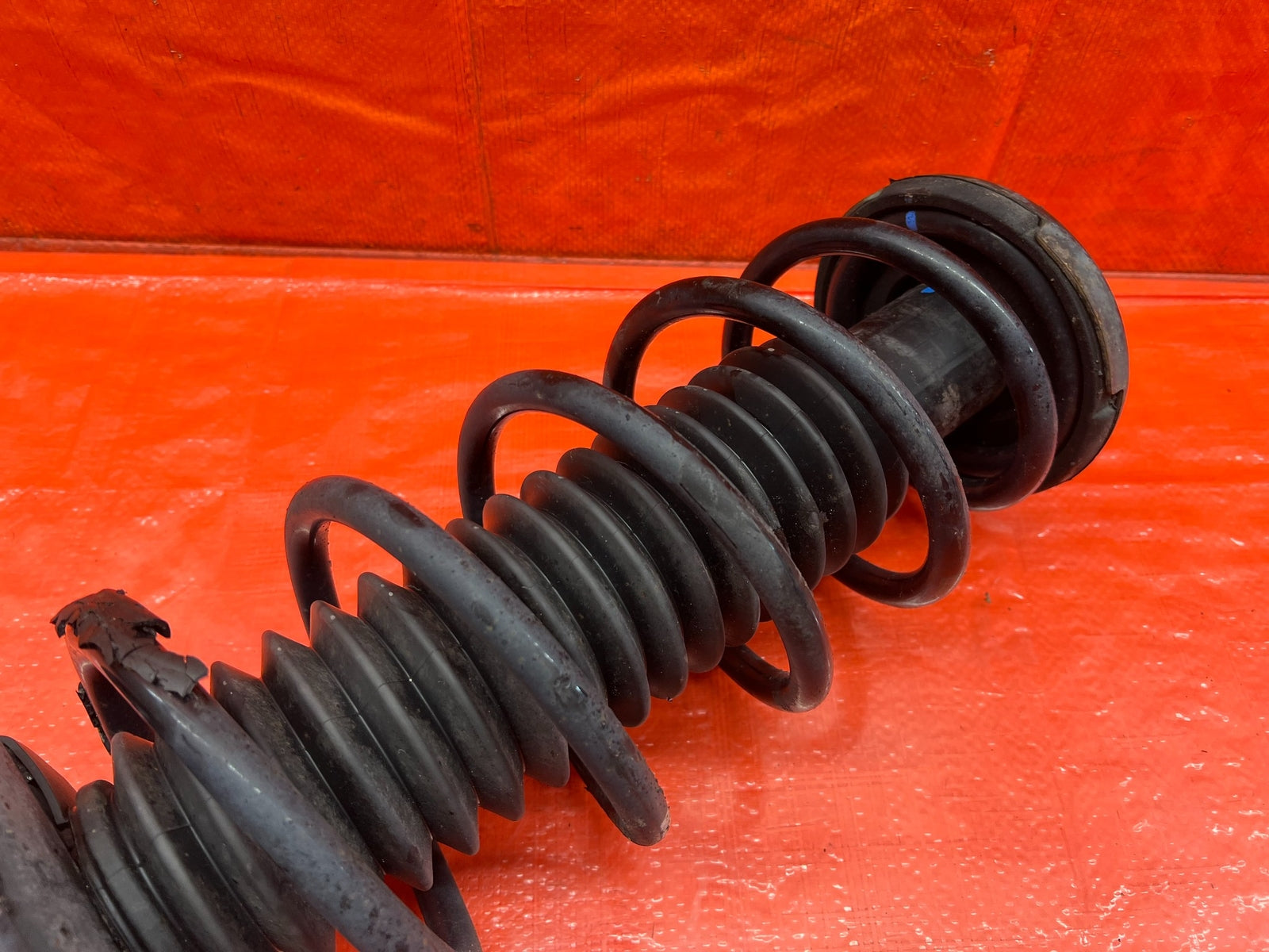 00 02 HONDA ACCORD EX LX 2.3L SHOCK AND SPRING STRUT LEFT OR RIGHT REAR OEM #1679