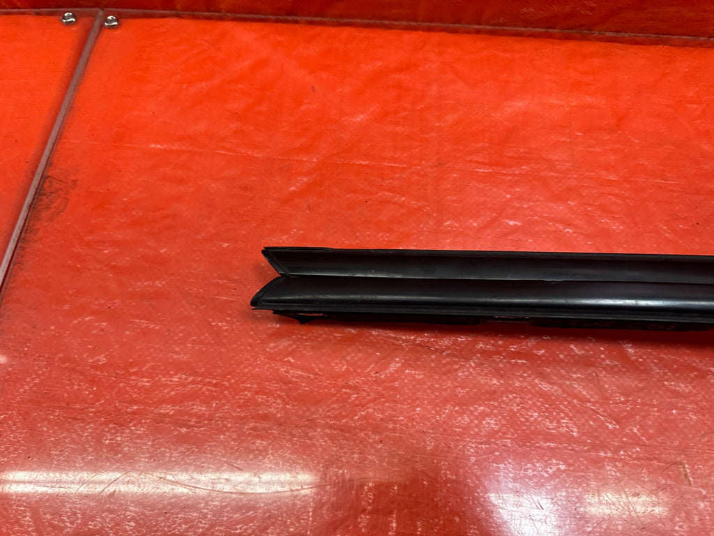 00 09 HONDA S2000   WINDSHIELD TRIM SET   LEFT AND RIGHT   OEM FACTORY #1979