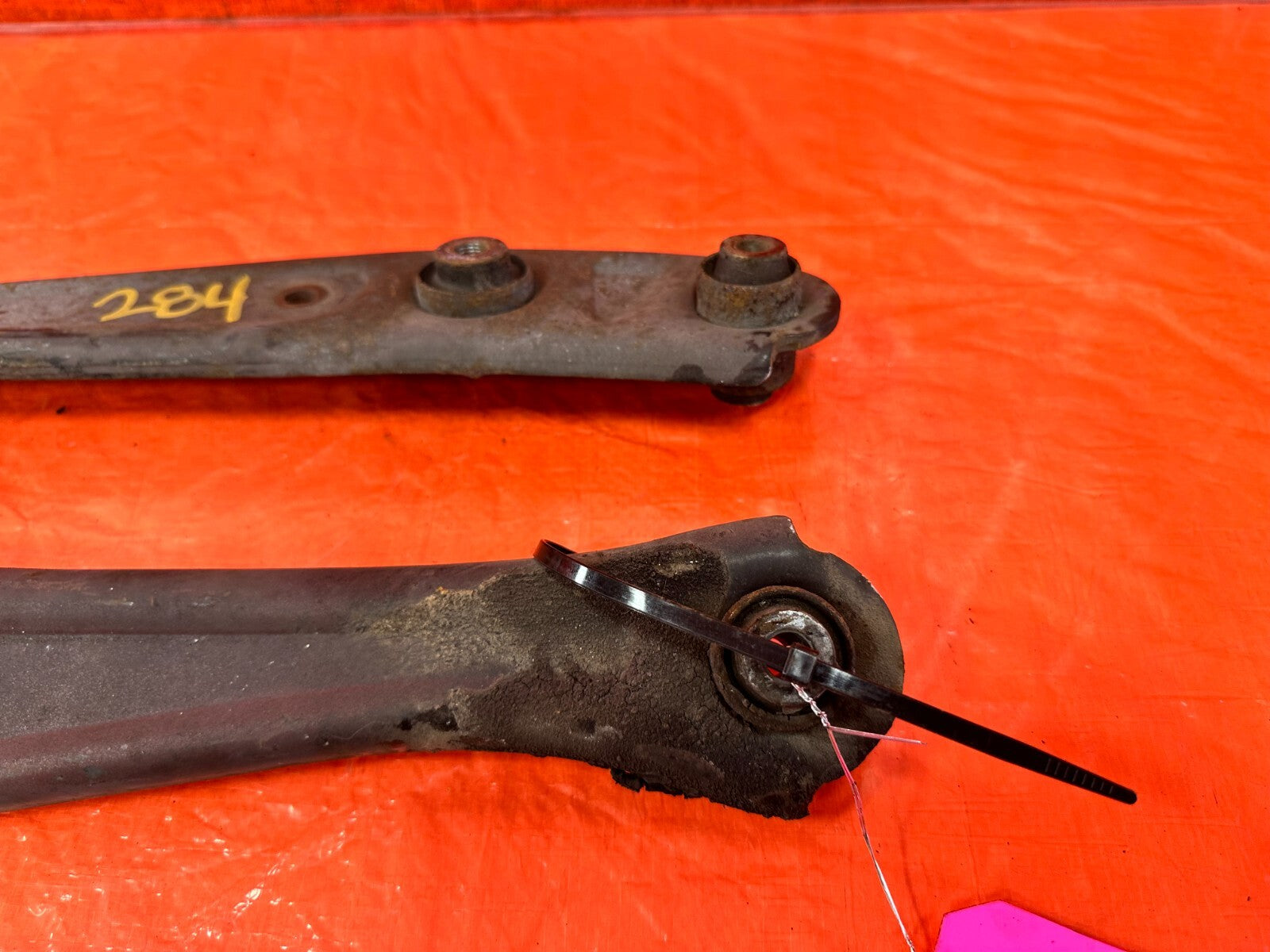 99 00 HONDA CIVIC SI EM1   REAR SWAY BAR MODEL REAR LOWER CONTROL ARMS   OEM 2842