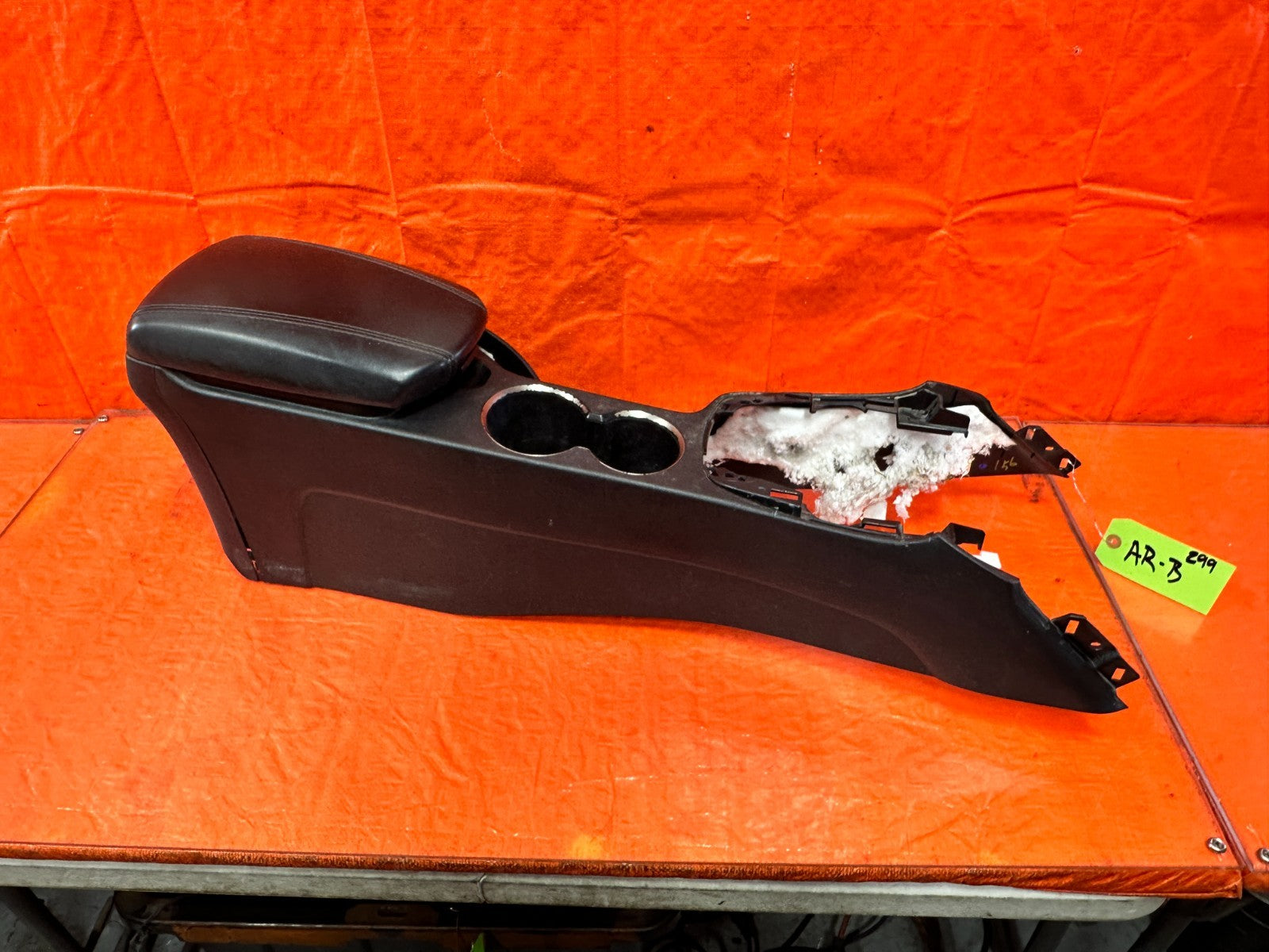 13 16 HYUNDAI GENESIS COUPE   ARM REST / CENTER CONSOLE STORAGE   OEM #2990