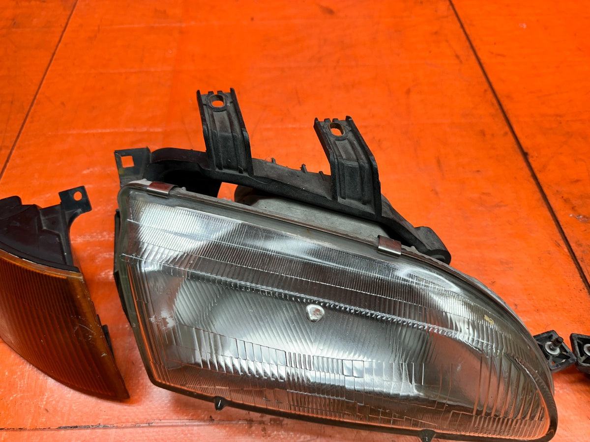 1992-1995 HONDA CIVIC 2D 3D HEADLIGHTS CORNER LIGHTS PAIR SET OEM #33311