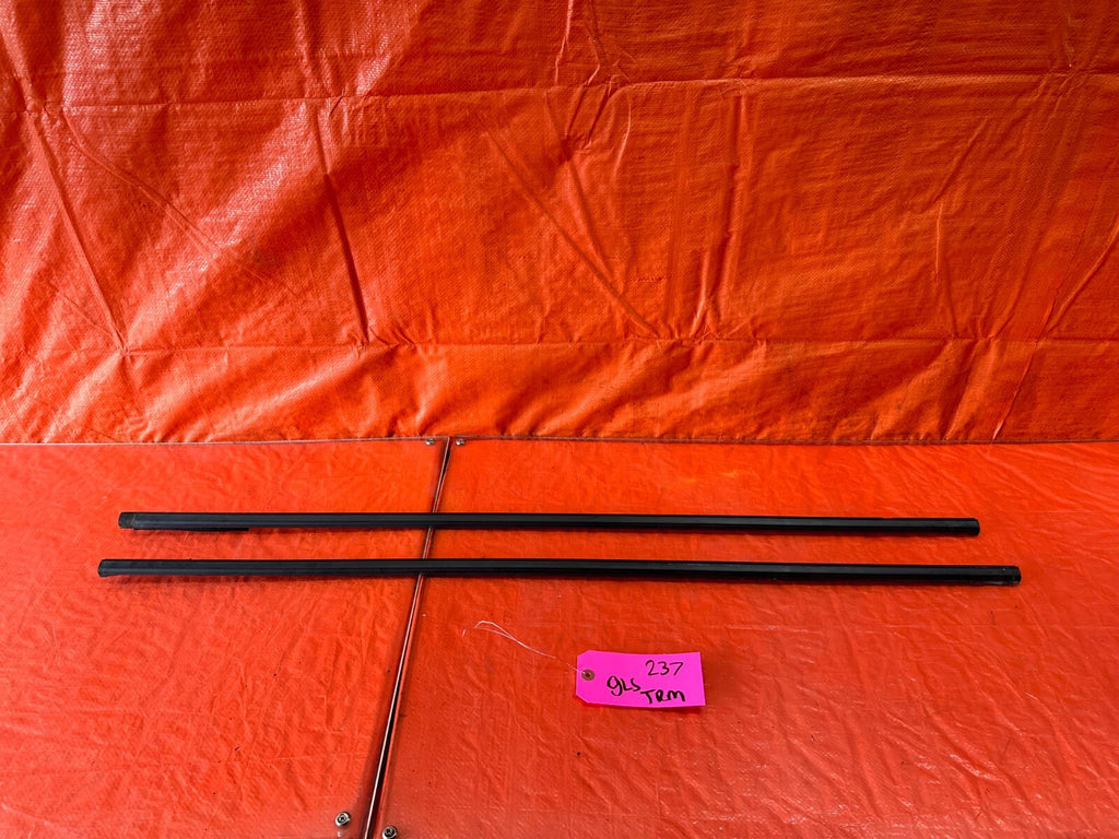 06 11 CIVIC 2D COUPE   EXTERIOR DOOR WINDOW GLASS TRIM SET LEFT RIGHT   OEM 2370