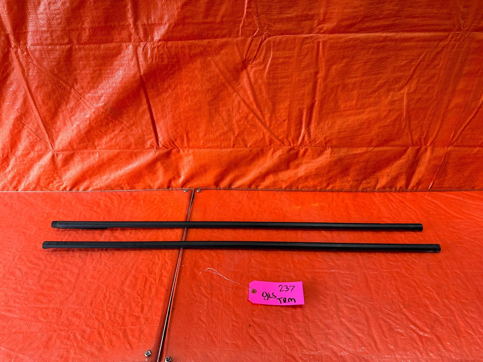06 11 CIVIC 2D COUPE   EXTERIOR DOOR WINDOW GLASS TRIM SET LEFT RIGHT   OEM 2370