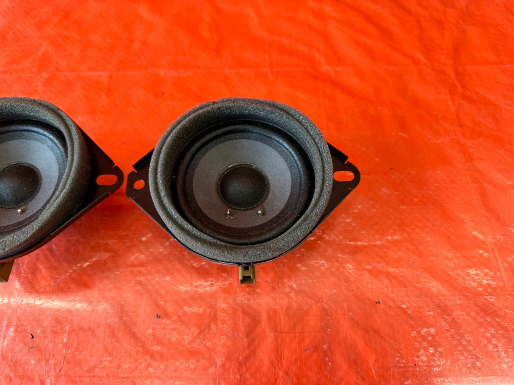 08 15 INFINITI G37 Q60 2D BOSE REAR QUARTER PANEL TRIM SPEAKERS LEFT & RIGHT 1884