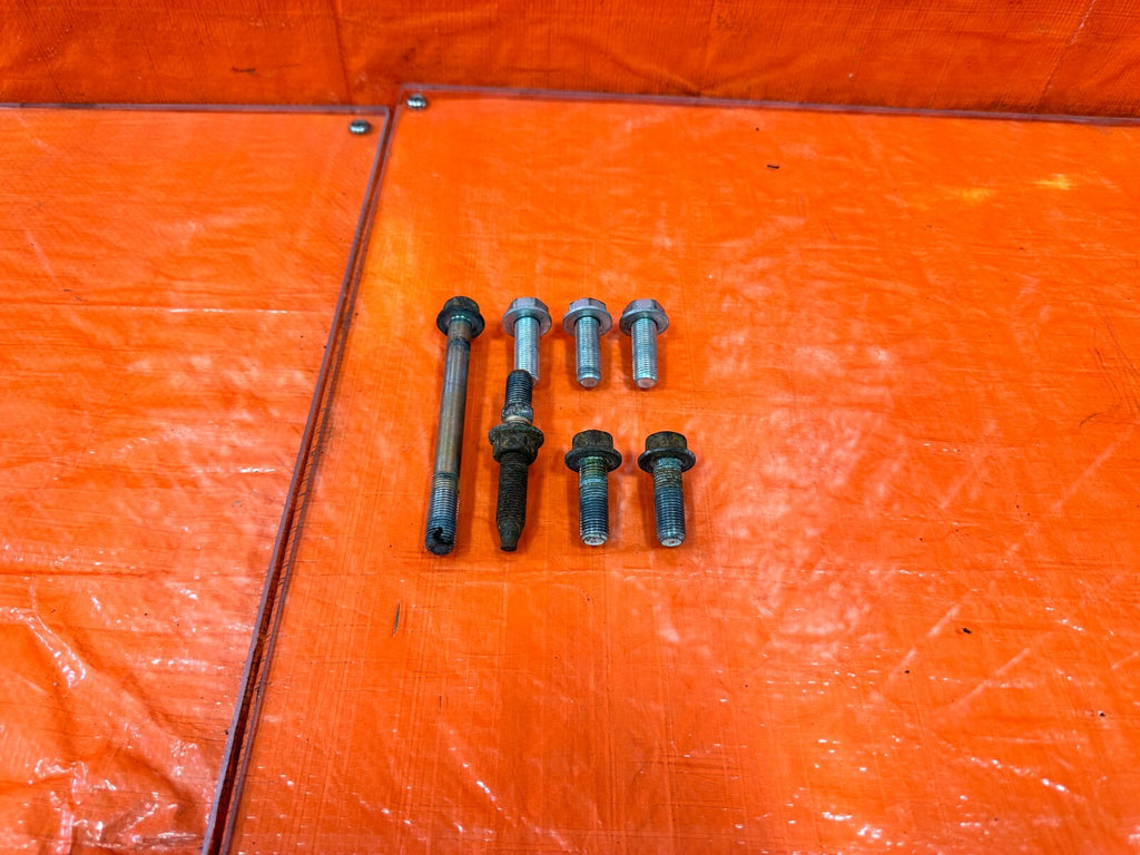 02 06 ACURA RSX   MANUAL TRANSMISSION   DRIVER LEFT MOUNT BOLTS HARDWARE   #2710