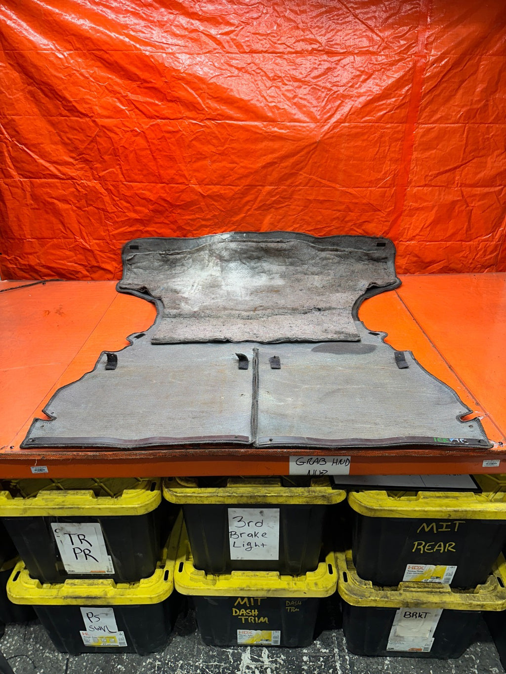 94 01 ACURA INTEGRA 2D REAR TRUNK FLOOR MAT CARPET OEM #33210