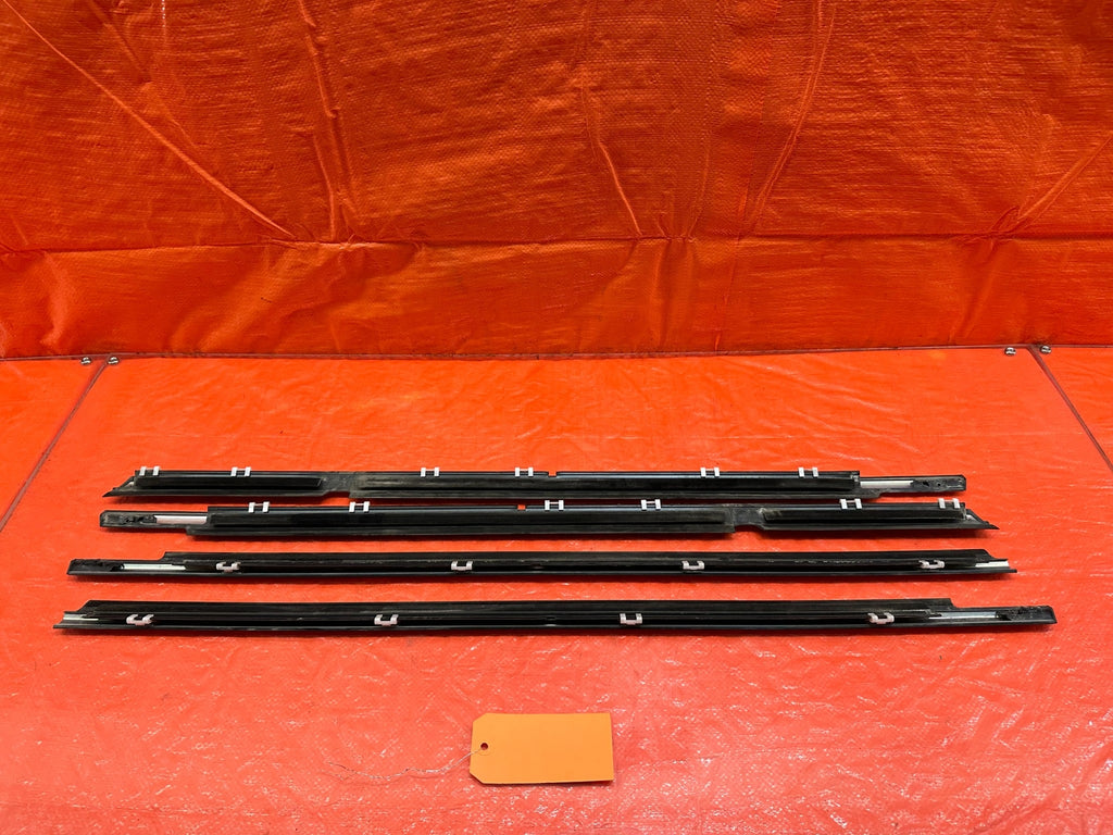 08 15 LANCER EVOLUTION X EVO 10 LEFT RIGHT FRONT REAR CHROME DOOR GLASS TRIM 21413