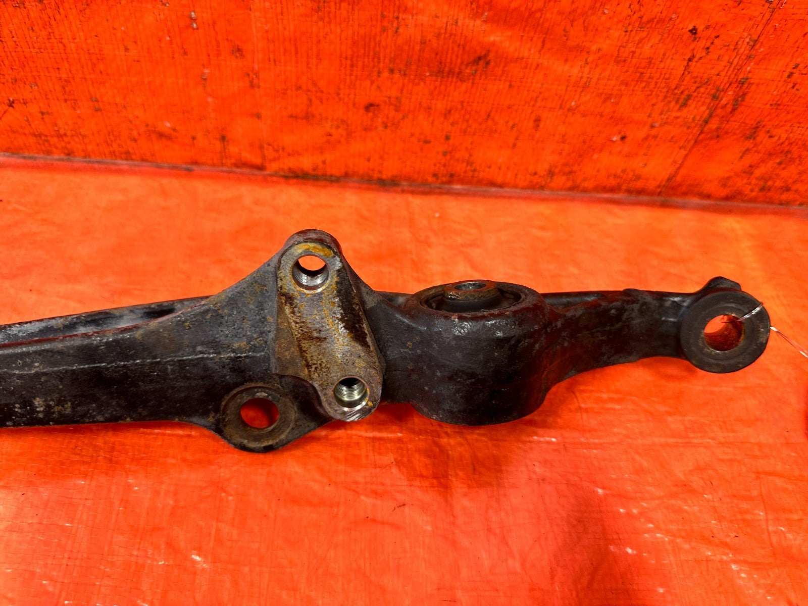 90 91 HONDA CIVIC HATCHBACK   PASSENGER RIGHT FRONT LOWER CONTROL ARM OEM #3255