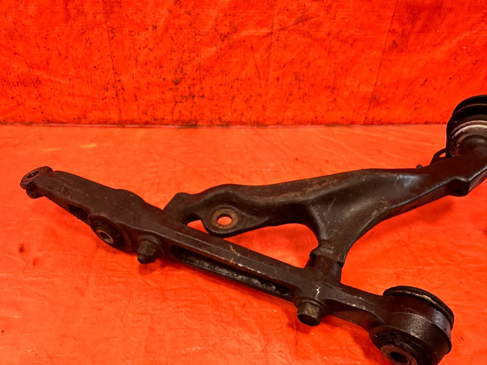 92 95 HONDA CIVIC   EX MODEL   LEFT FRONT LOWER CONTROL ARM   OEM 32714