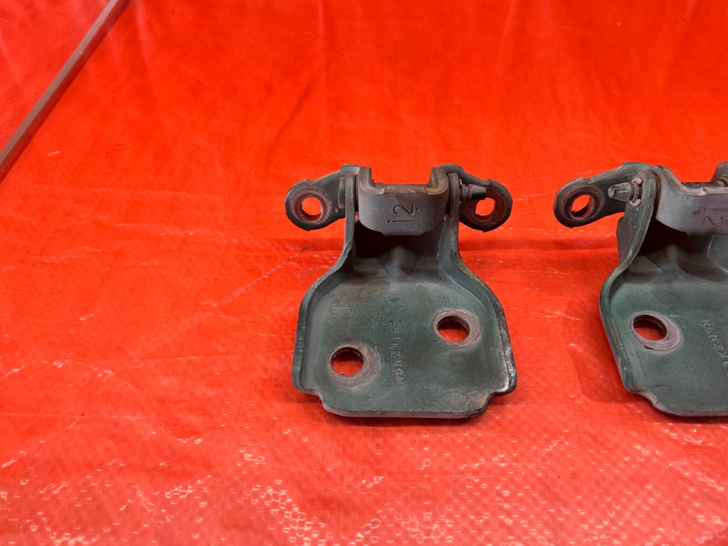 90 00 HONDA CIVIC SEDAN PASSENGER RIGHT FRONT DOOR HINGE SET UPPER LOWER OEM 1456