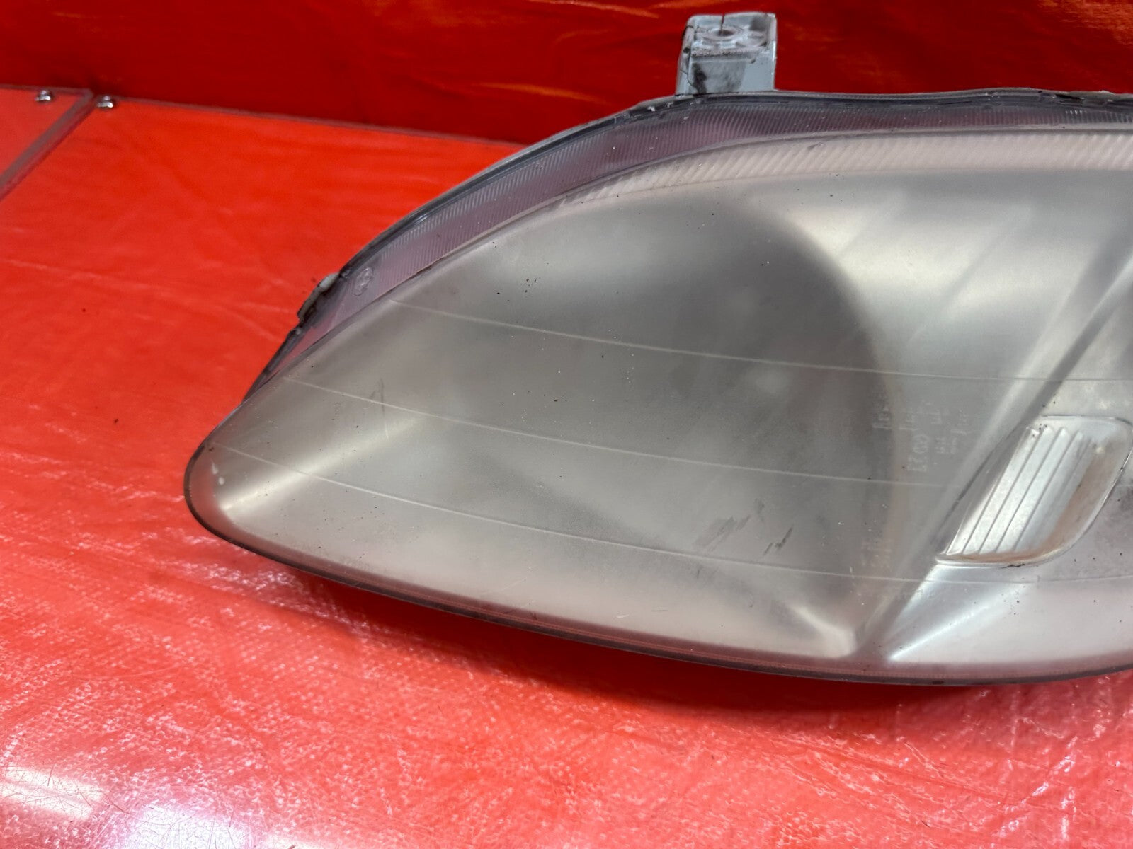 99 00 HONDA CIVIC   HEADLIGHT HEADLAMP   DRIVER LEFT SIDE   OEM   FLAW    #1959
