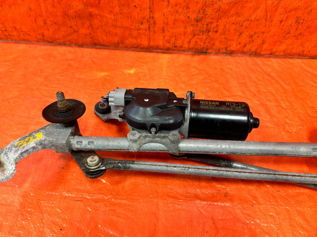 08 15 INFINITI G37 & Q60    2D COUPE   WINDSHIELD WIPER MOTOR W/ LINKAGE OEM 3284