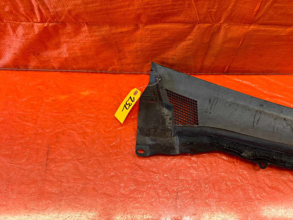 08 15 INFINITI G37 COUPE CONVERTIBLE WINDSHIELD WIPER COWL TRIM PLASTIC OEM 2326