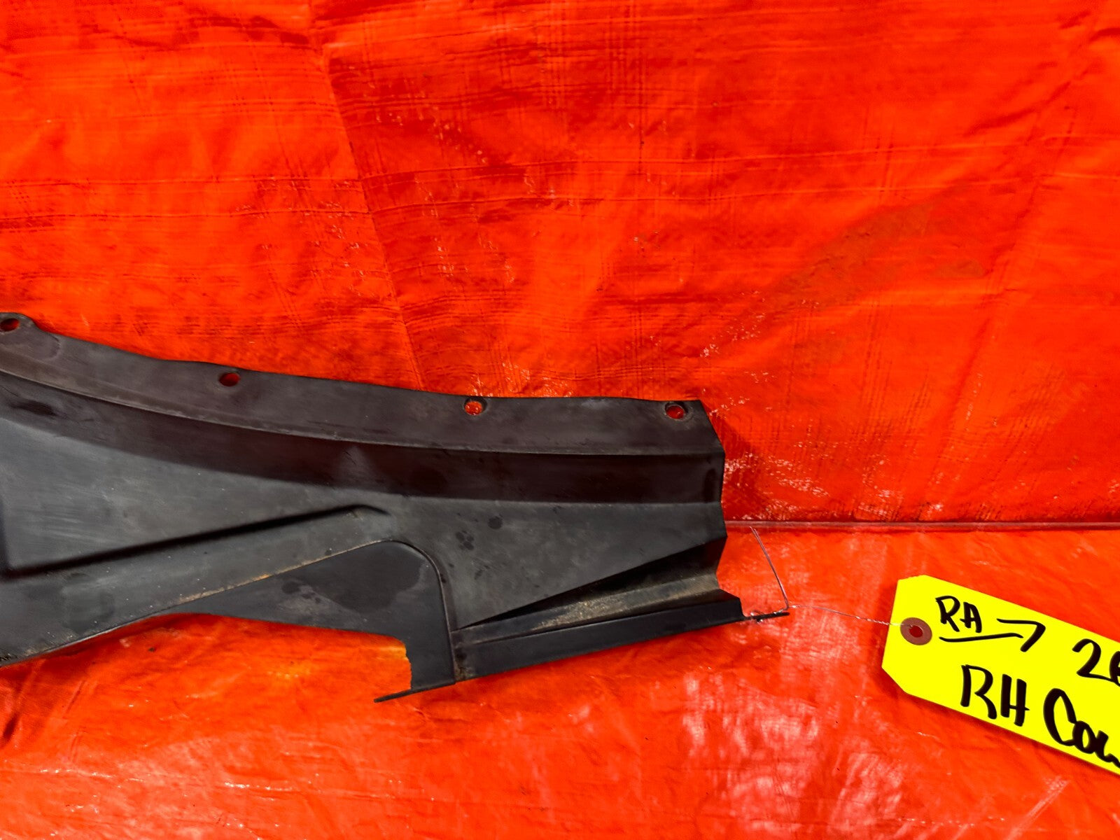 90 95 MAZDA MX 5 MIATA   RIGHT WIPER COWL TRIM BAFFLE   OEM FACTORY #2675
