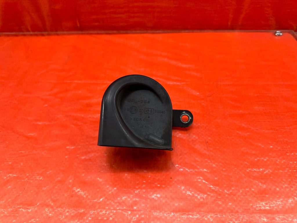 04 09 HONDA S2000   LOW NOTE HORN   OEM FACTORY #1970