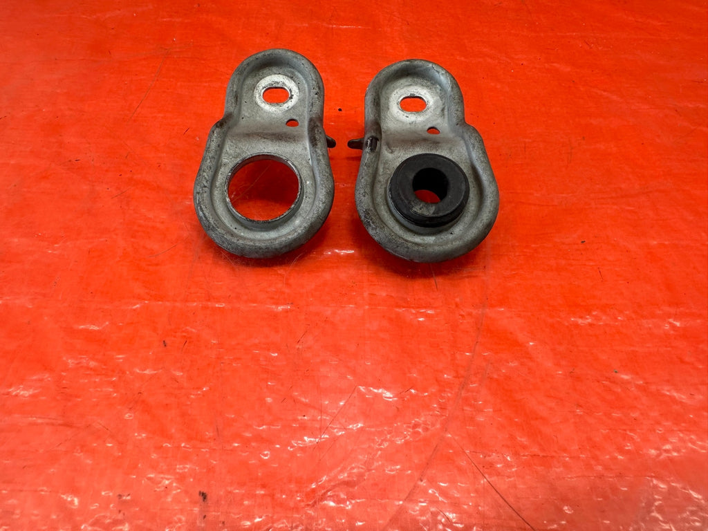 00 09 HONDA S2000   RADIATOR MOUNTING BRACKET SET LEFT & RIGHT OEM FACTORY #1974