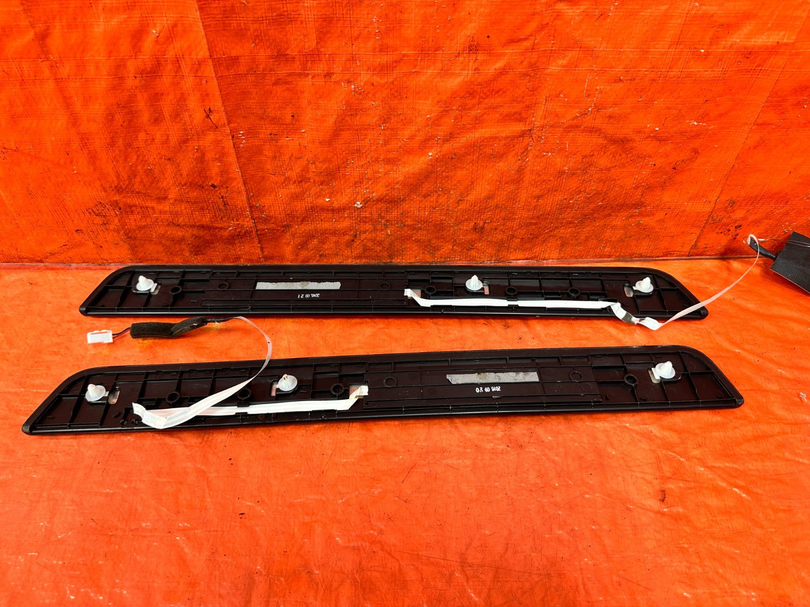 16 20 INFINITI Q50   ILLUMINATING FLOOR PILLAR SCUFF PLATE SET   OEM FACTORY 3142
