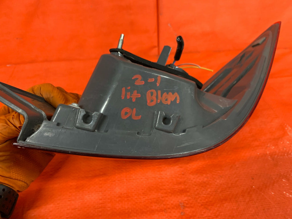 14 16 TOYOTA COROLLA LE   DRIVER LEFT OUTER TAIL LIGHT LAMP R RH   OEM OE6