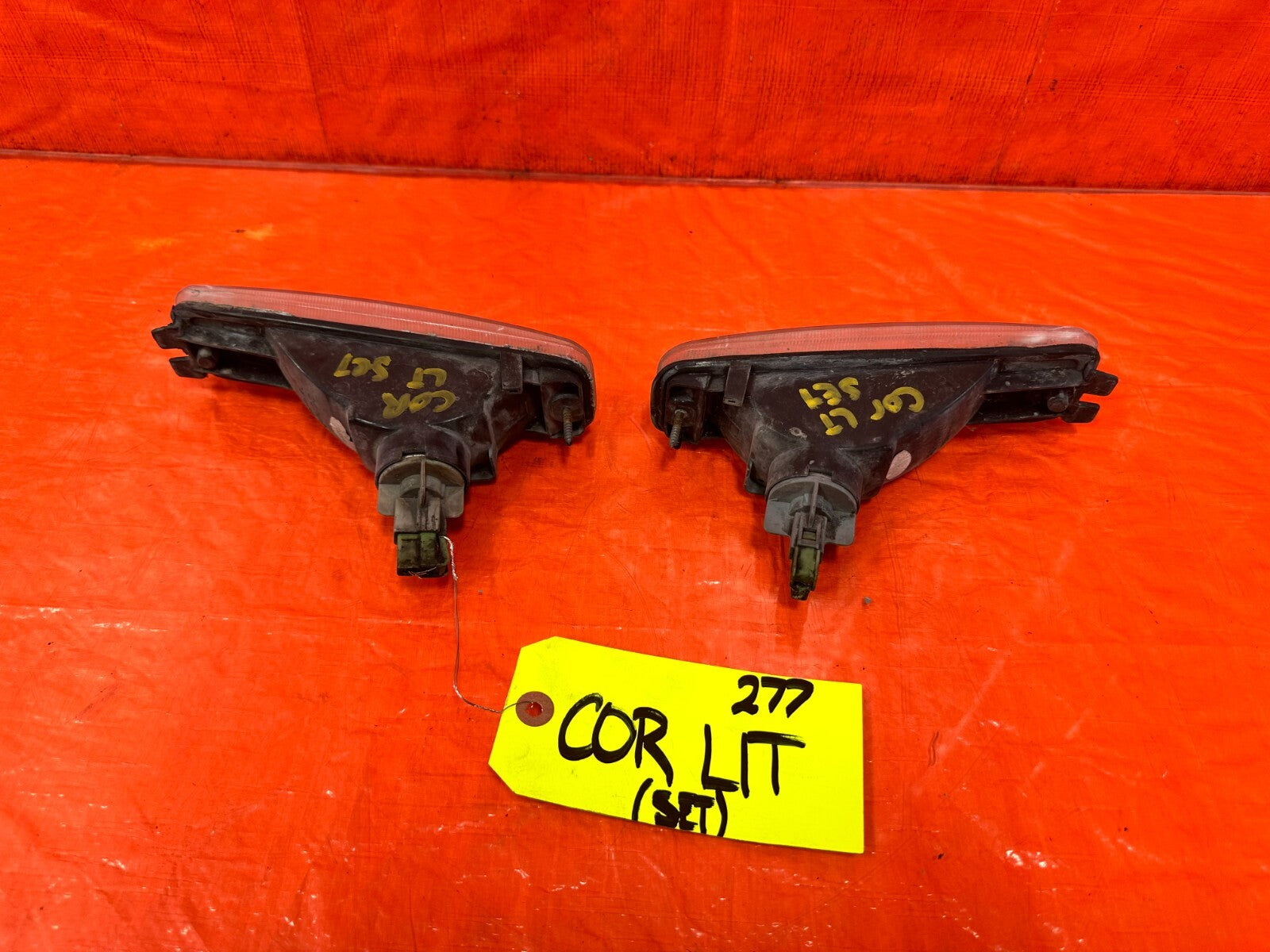 88 89 HONDA CRX   AFTERMARKET FRONT BUMPER LIGHTS   #2777