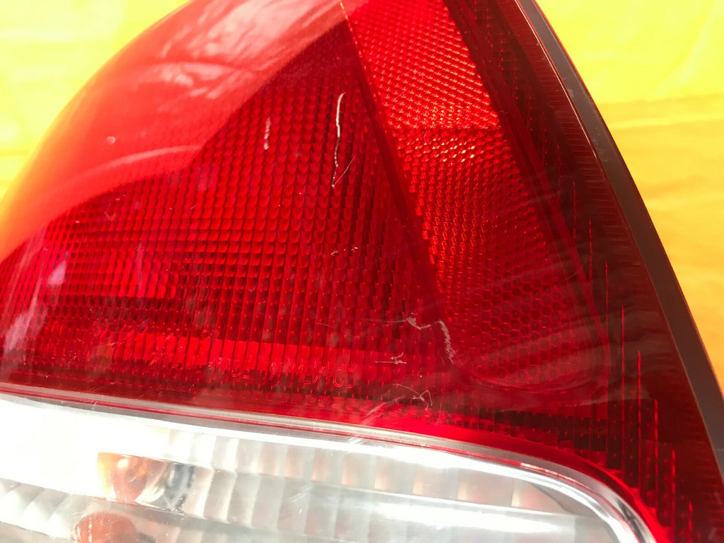 OEM 2001 20002 2003 NISSAN SENTRA DRIVER LEFT TAIL LIGHT LAMP 01 02 03 5