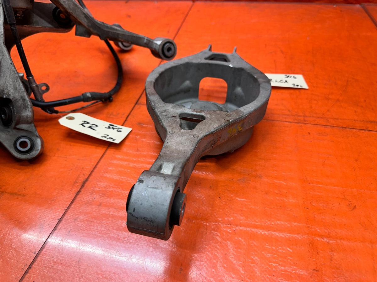 03-08 NISSAN 350Z RIGHT REAR SPINDLE KNUCKLE HUB WITH CONTROL ARMS OEM #3466