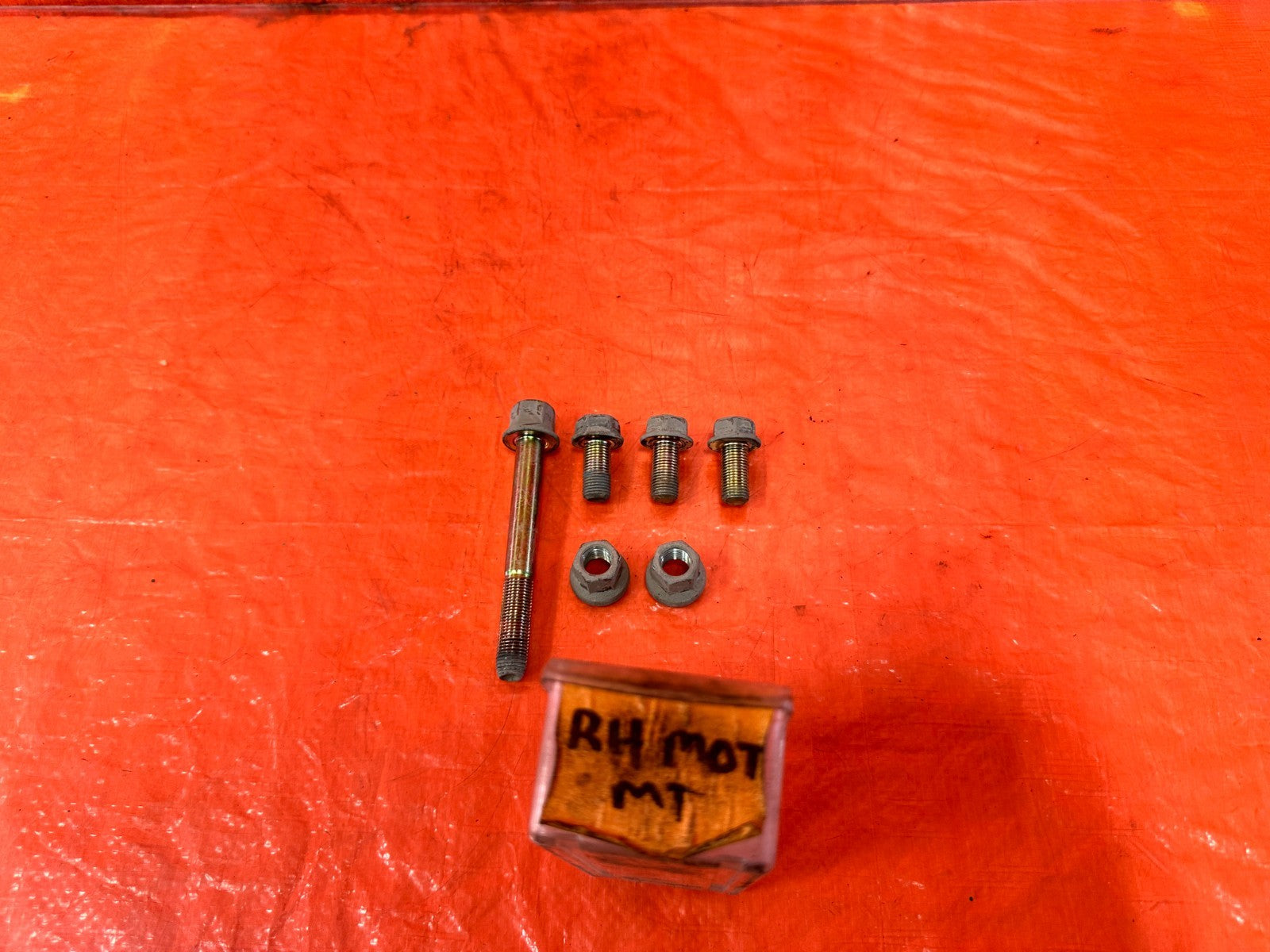97 01 HONDA CR V CRV   PASSENGER RIGHT AUTOMATIC TRANSMISSION MOUNT BOLTS 3010