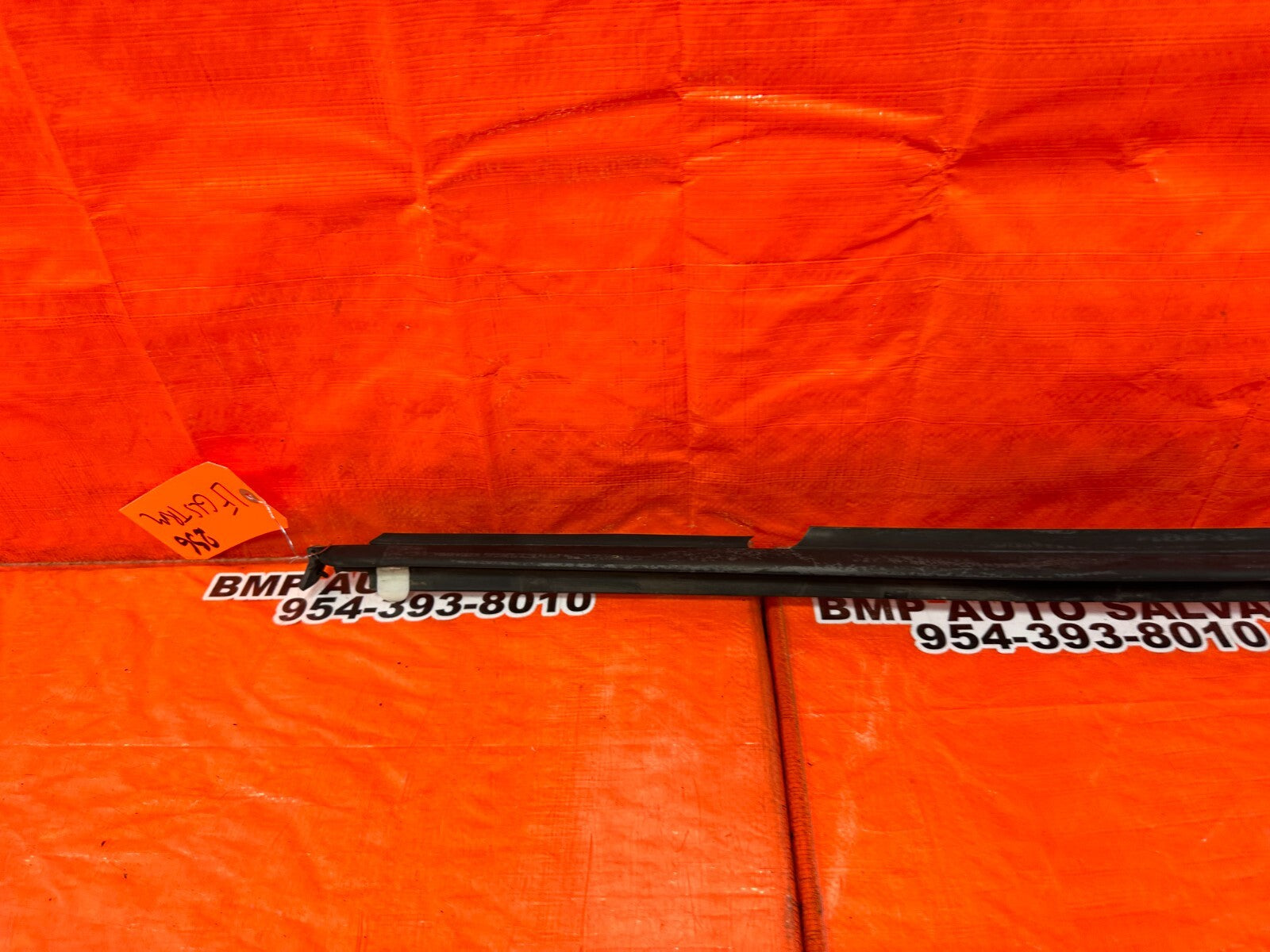 93 97 HONDA DEL SOL   DRIVER LEFT GLASS TRIM BELT MOLDING STRIP   OEM #2564