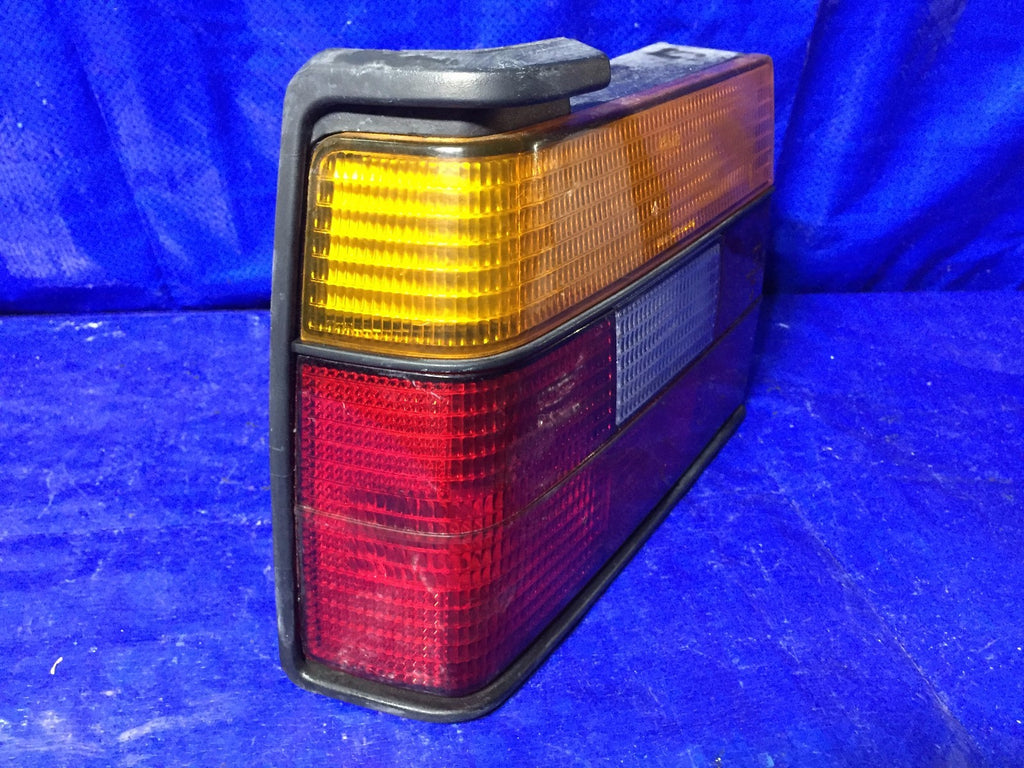 OEM 1984 1985 1986 1987 88 VOLKSWAGEN JETTA DRIVER LEFT TAIL LIGHT 1659451123