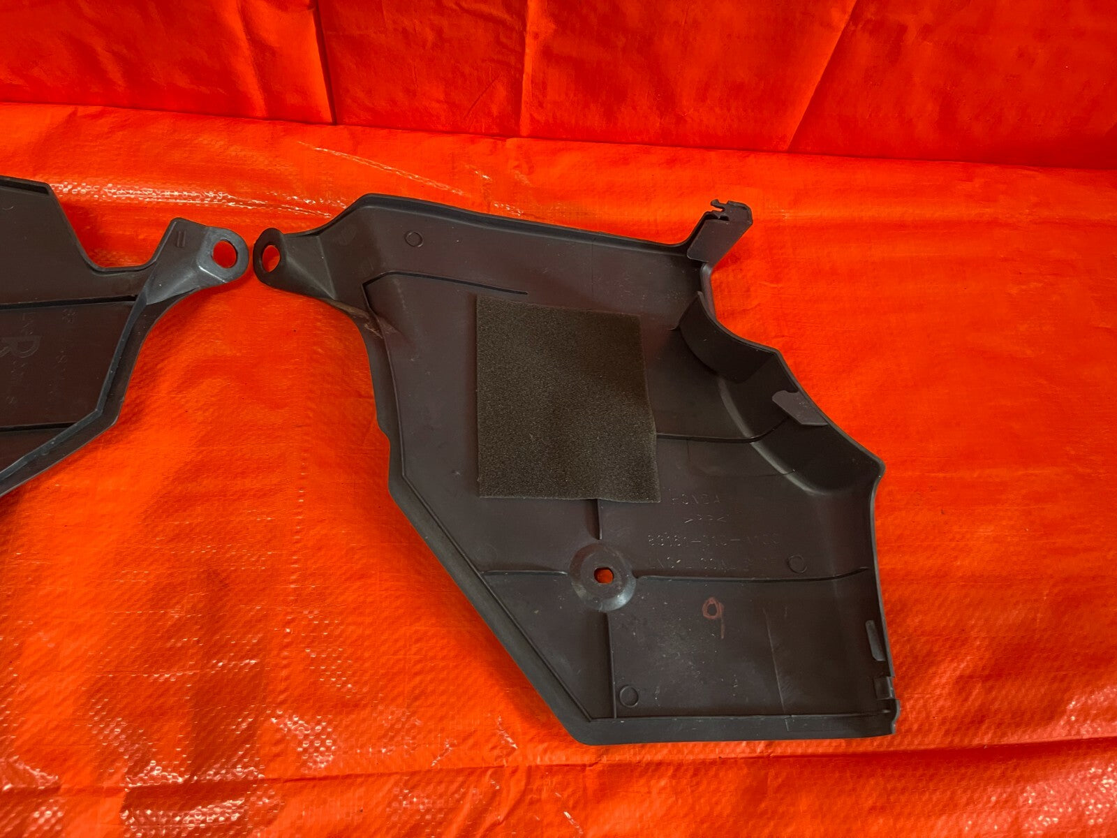 99 01 HONDA CR V CRV   KICK PANEL SET   DRIVER LEFT PASSENGER RIGHT   OEM OE9