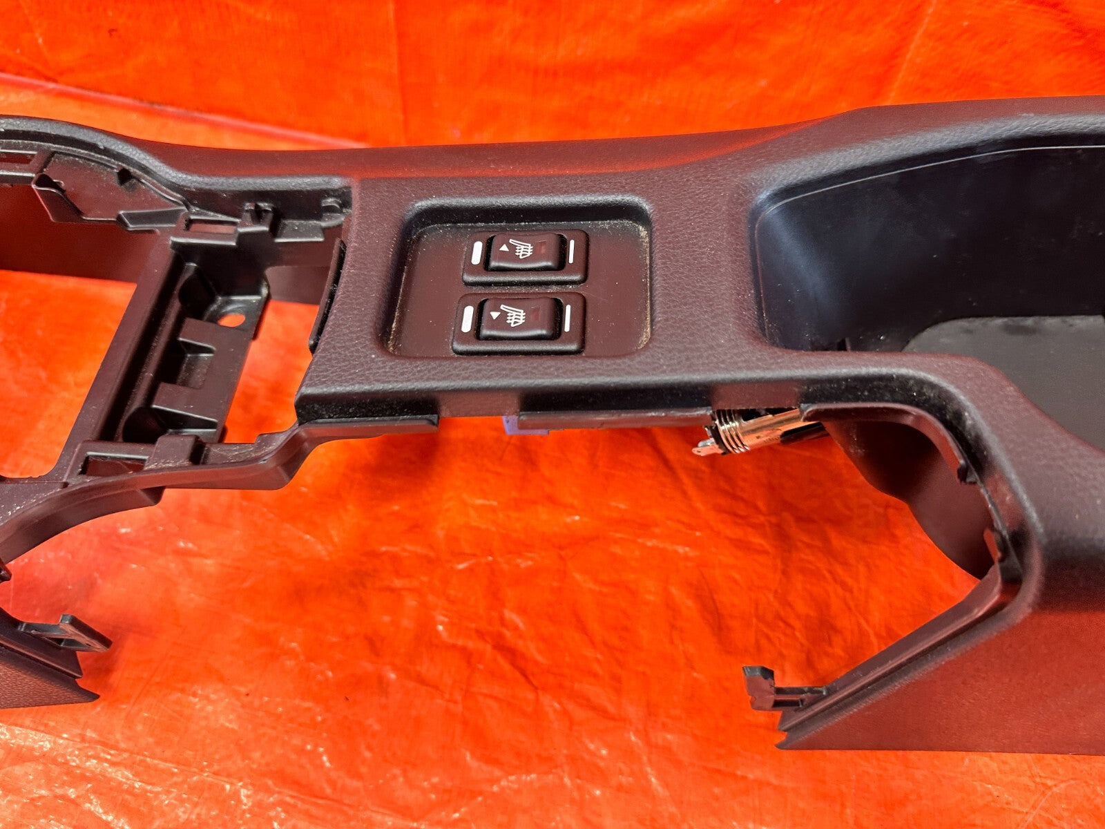 13 20 SUBARU BRZ   ARM REST / CENTER CONSOLE STORAGE COMPARTMENT   OEM #2923