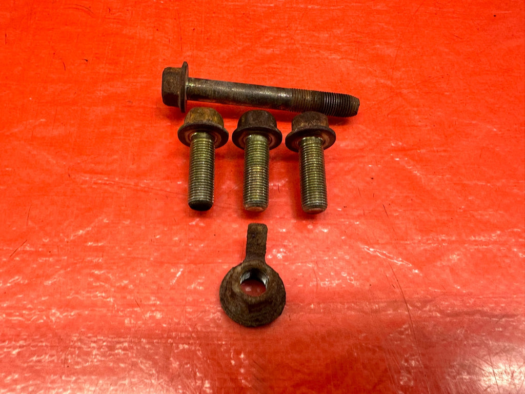 02 05 HONDA CIVIC SI EP3 HATCH   FRONT TRANSMISSION MOUNT BOLTS HARDWARE OEM 2305