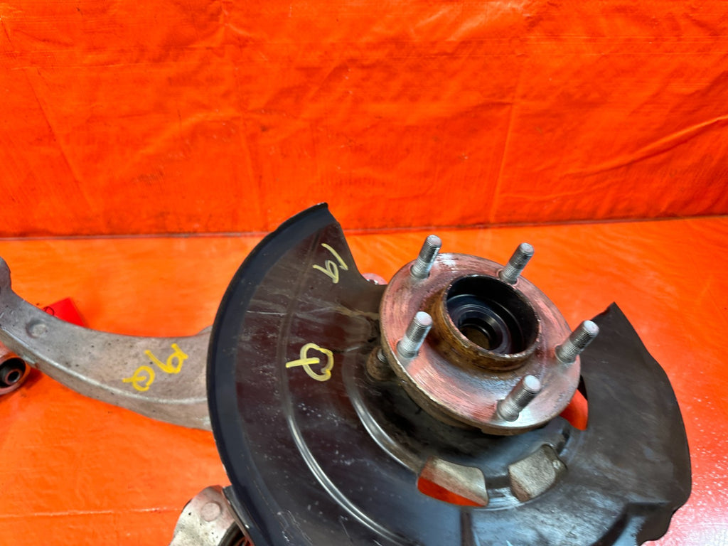 14 24 INFINITI Q50   RWD RIGHT FRONT SPINDLE KNUCKLE HUB & CONTROL ARM OEM 19Q4