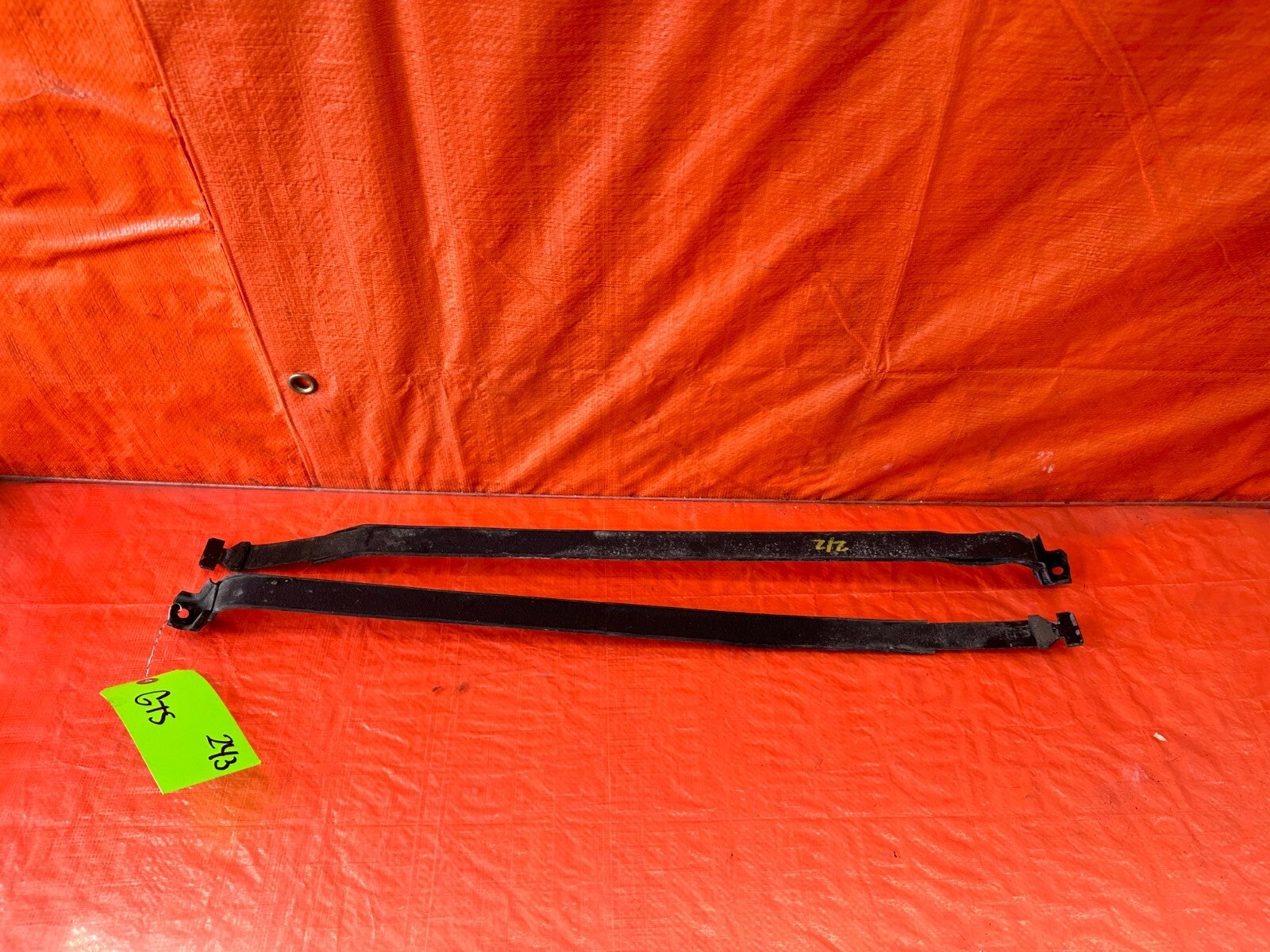 88 91 HONDA CRX   GASOLINE GAS FUEL TANK STRAP SET STRAPS SUPPORTS   OEM #2430
