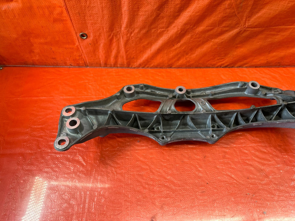 08 12 HONDA ACCORD SEDAN 2.4L FRONT SUB FRAME CROSS MEMBER ALUMINUM BRACKET #2398