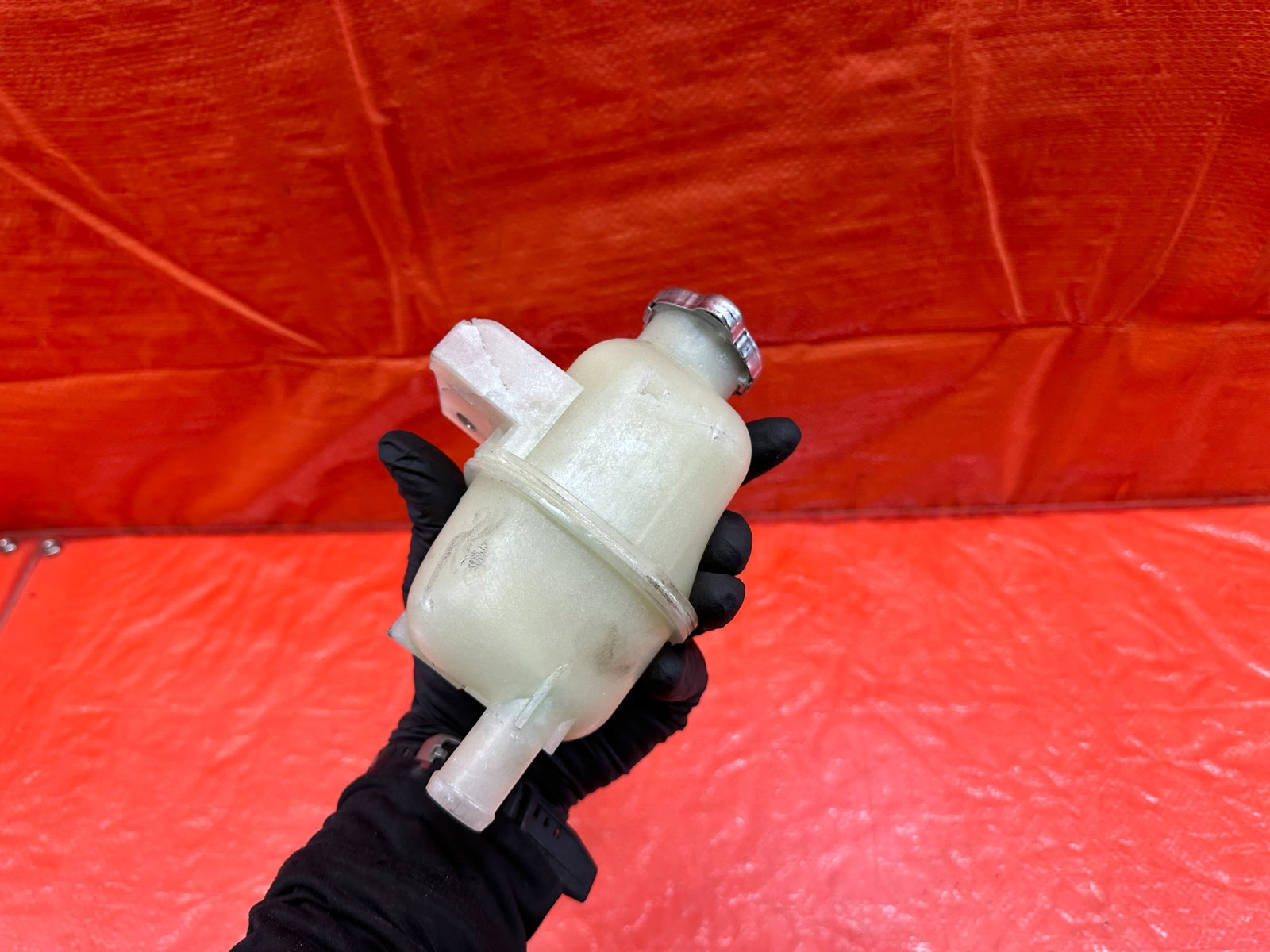 2018 18 INFINITI Q60 RED SPORT   COOLANT OVERFLOE EXPANSION TANK   REVIEW PICS10