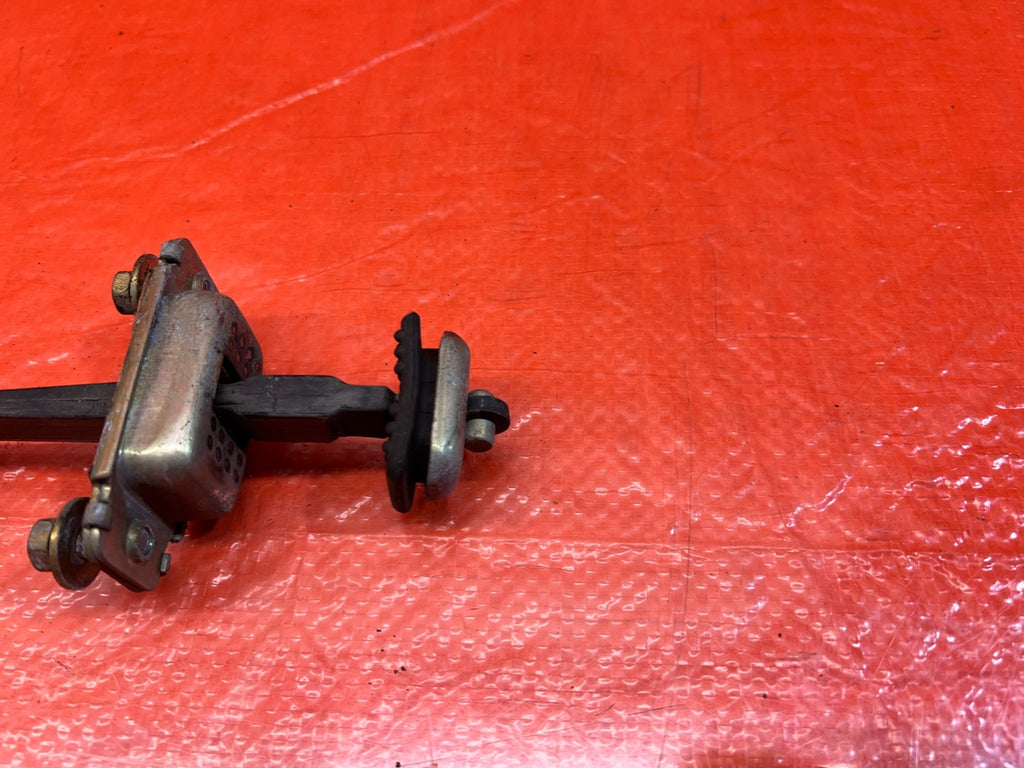 98 02 HONDA ACCORD SEDAN   DRIVER LEFT REAR DOOR CHECKER HINGE ARM STOPPER OEM10