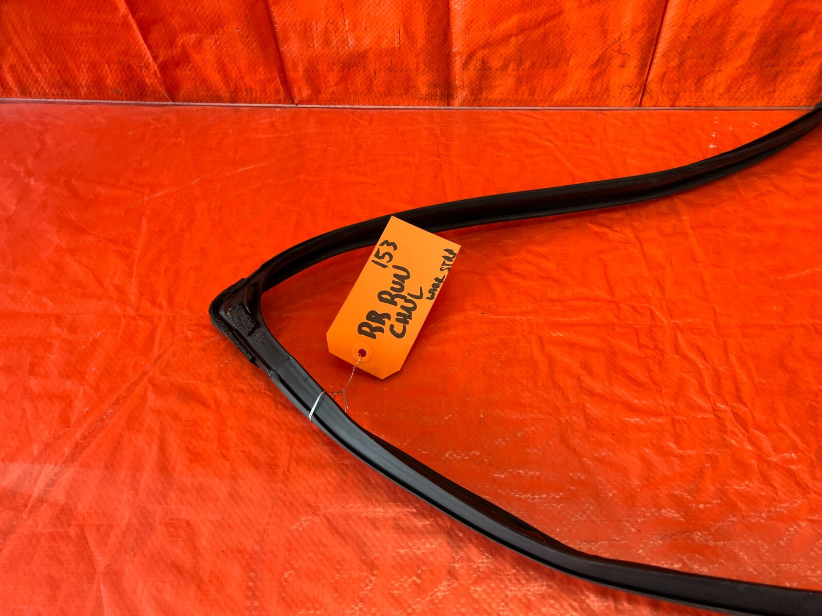13 18 ACURA RDX   PASSENGER RIGHT REAR DOOR RUN CHANNEL RUBBER GASKET OEM #1539