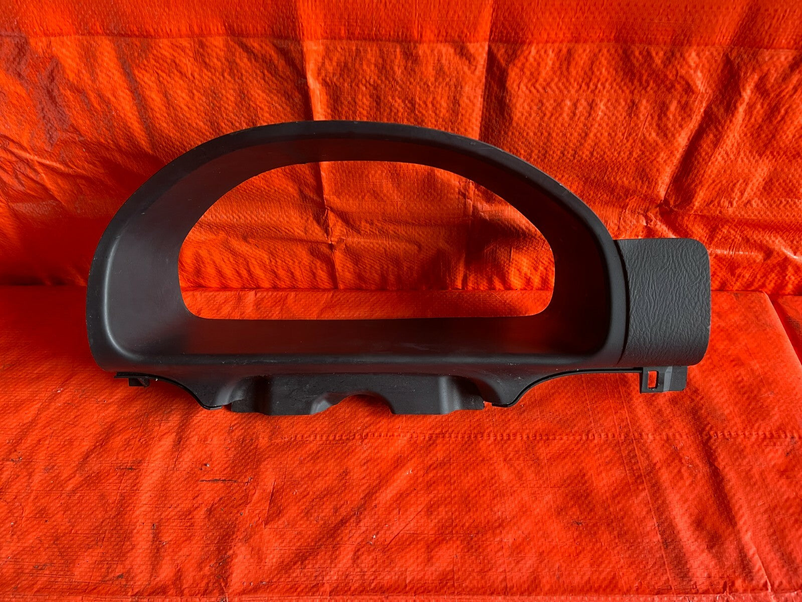 02 06 HONDA CR V CRV   STICK SHIFT / MANUAL TRANSMISSION ONLY   CLUSTER BEZEL OE0