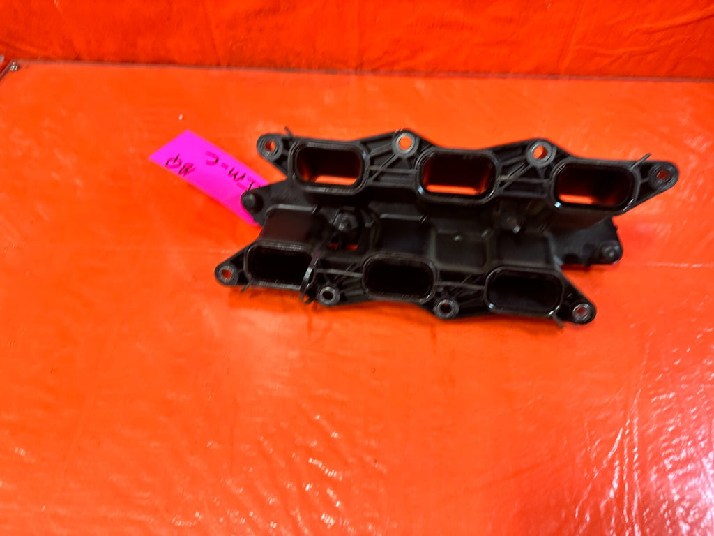 16 20 INFINITI Q50 & Q60   3.0L 300HP VR30DDTT INTAKE MANIFOLD BASE   OEM #18Q9
