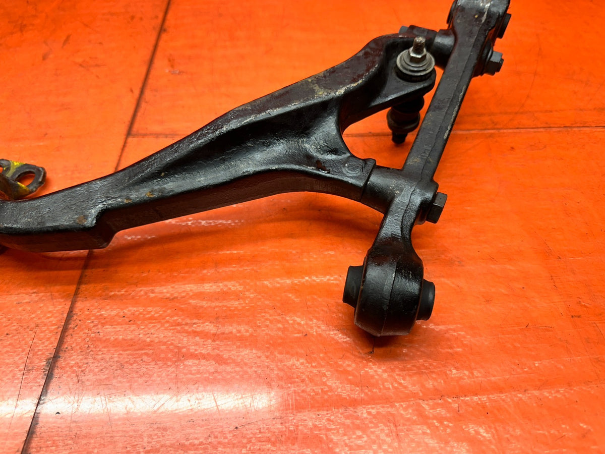1992-1995 HONDA CIVIC PASSENGER RIGHT FRONT LOWER CONTROL ARM OEM #34811
