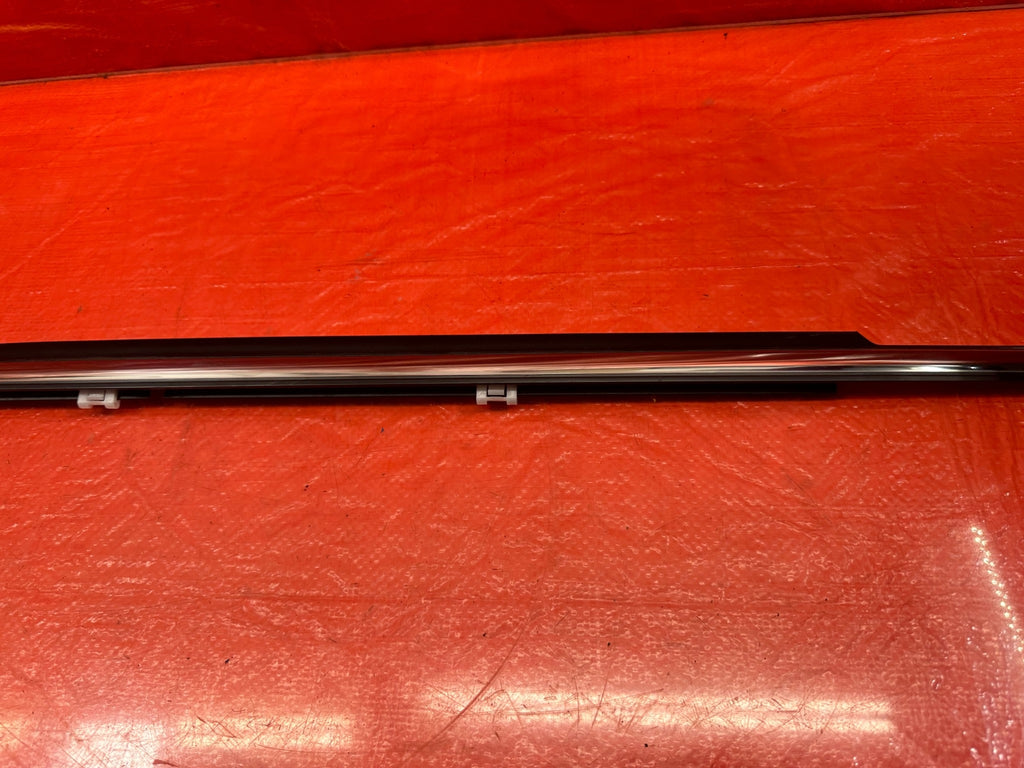 08 15 LANCER EVOLUTION X EVO 10   RIGHT REAR EXTERIOR GLASS TRIM MOLDING OEM 2065
