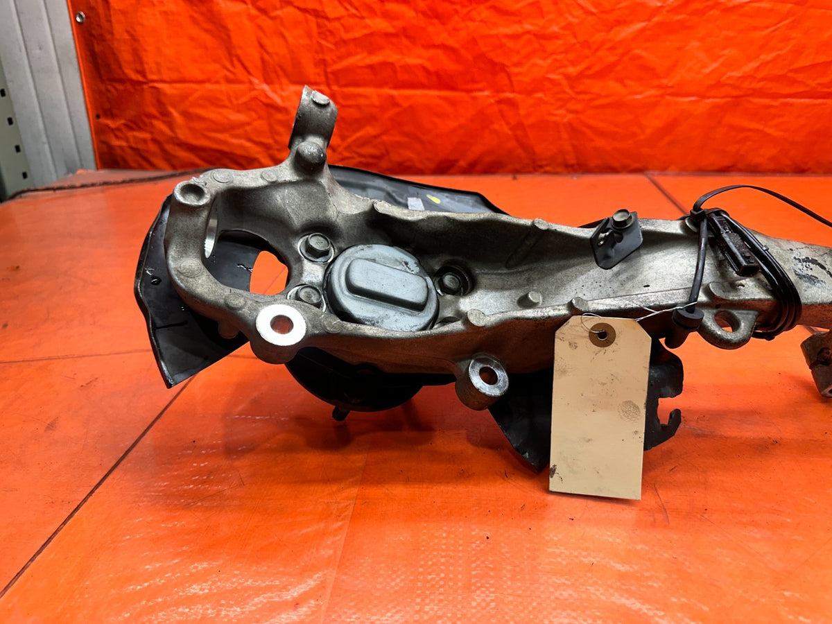 14-15 INFINITI Q50 RWD DRIVER LEFT FRONT SUSPENSION KNUCKLE SPINDLE HUB OEM 3439