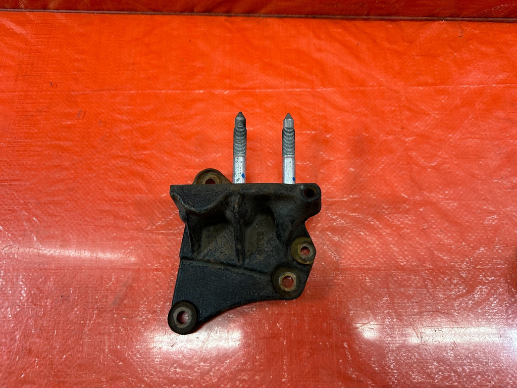 08 15 LANCER EVOLUTION X EVO 10   ENGINE MOTOR POST MOUNT MOUNTING BRACKET 4B11T0