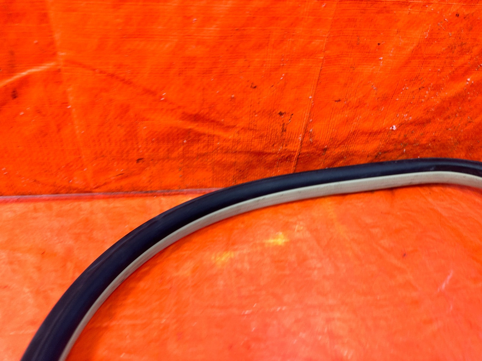 04 08 ACURA TSX   LEFT REAR   DOOR TO CHASSIS WEATHER STRIP OPEN TRIM OEM #3048