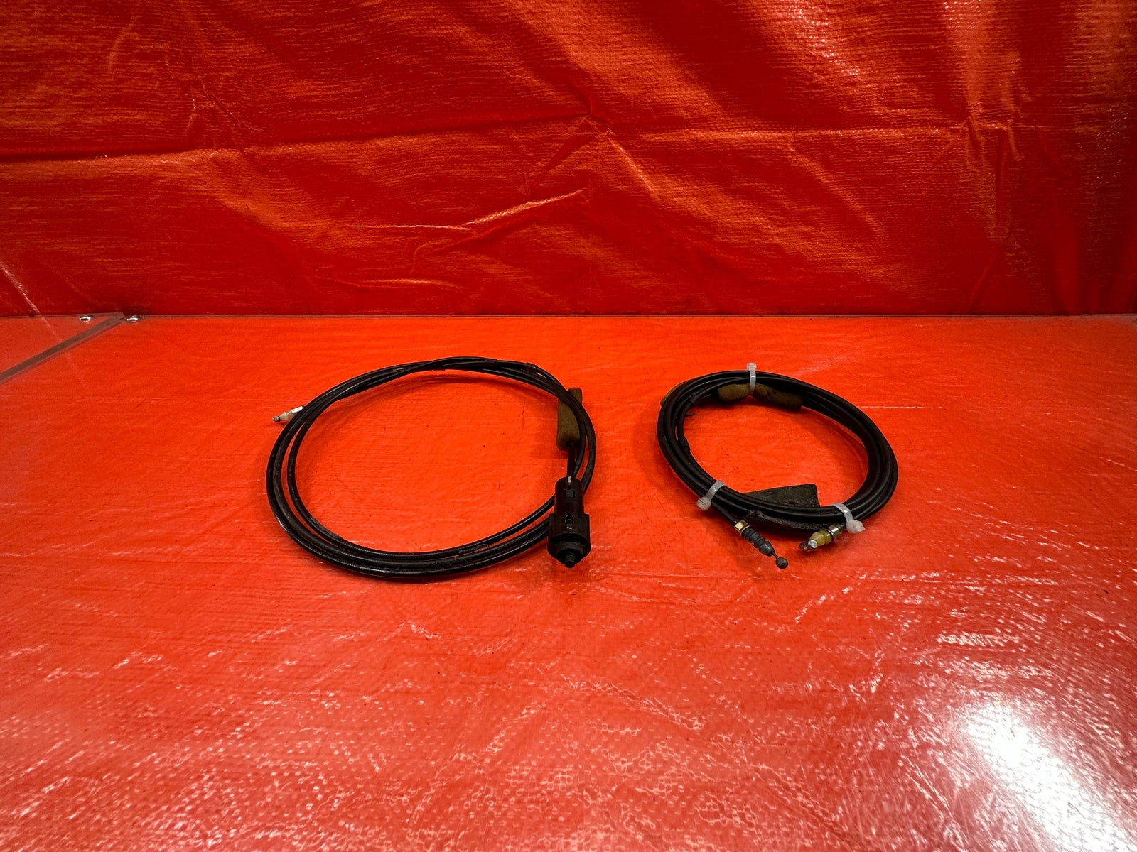 90 93 ACURA INTEGRA 2D   TRUNK AND GAS RELEASE CABLE WIRE CORD   OEM #18910