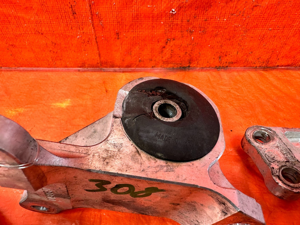 02 05 HONDA CIVIC SI EP3 HATCHBACK   INNOVATIVE MOTOR MOUNTS  ONLY 2 OKKKKKKKKKK4