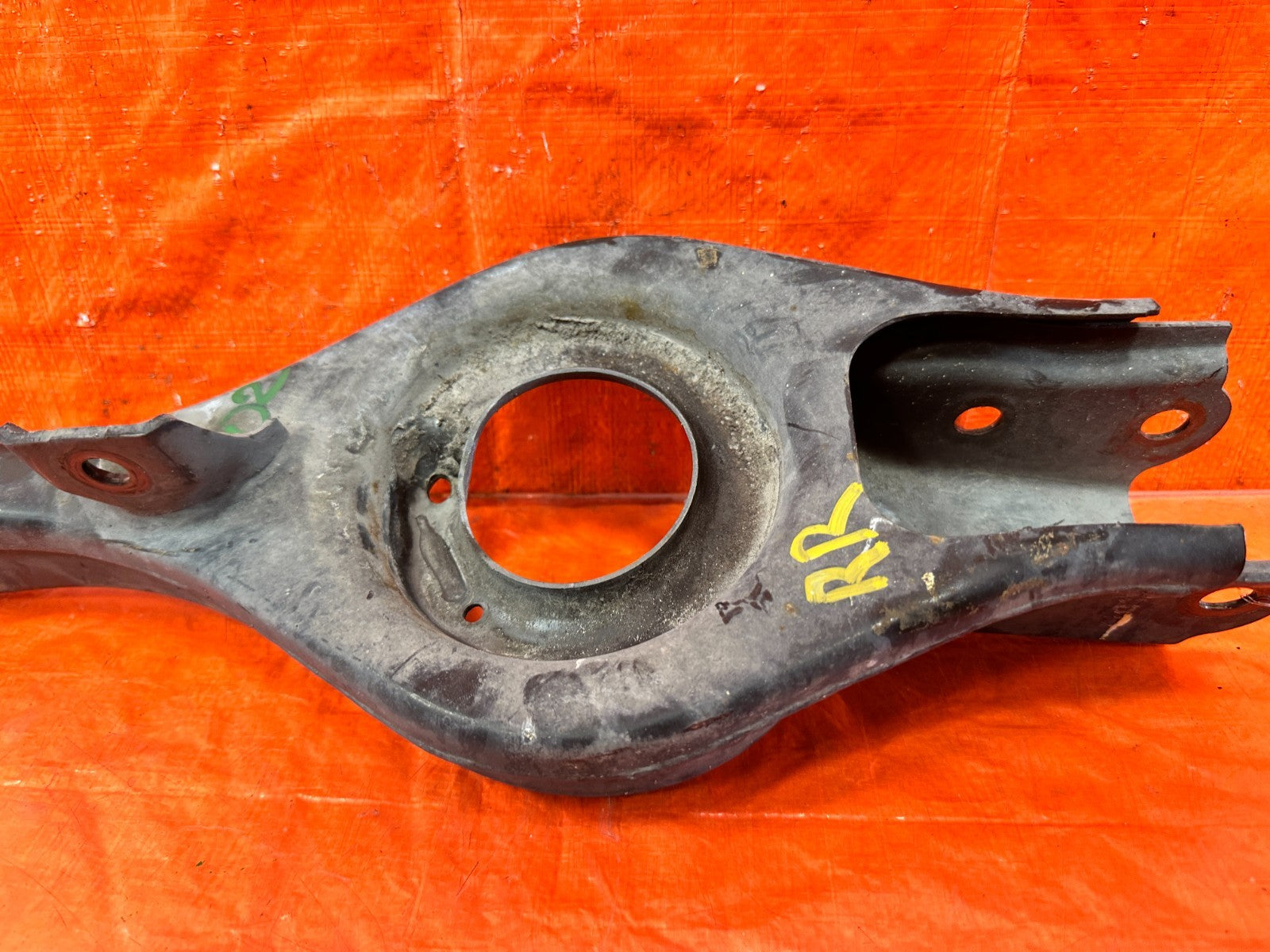 10 16 HYUNDAI GENESIS COUPE 3.8L PASSENGER RIGHT REAR LOWER CONTROL ARM OEM 3022